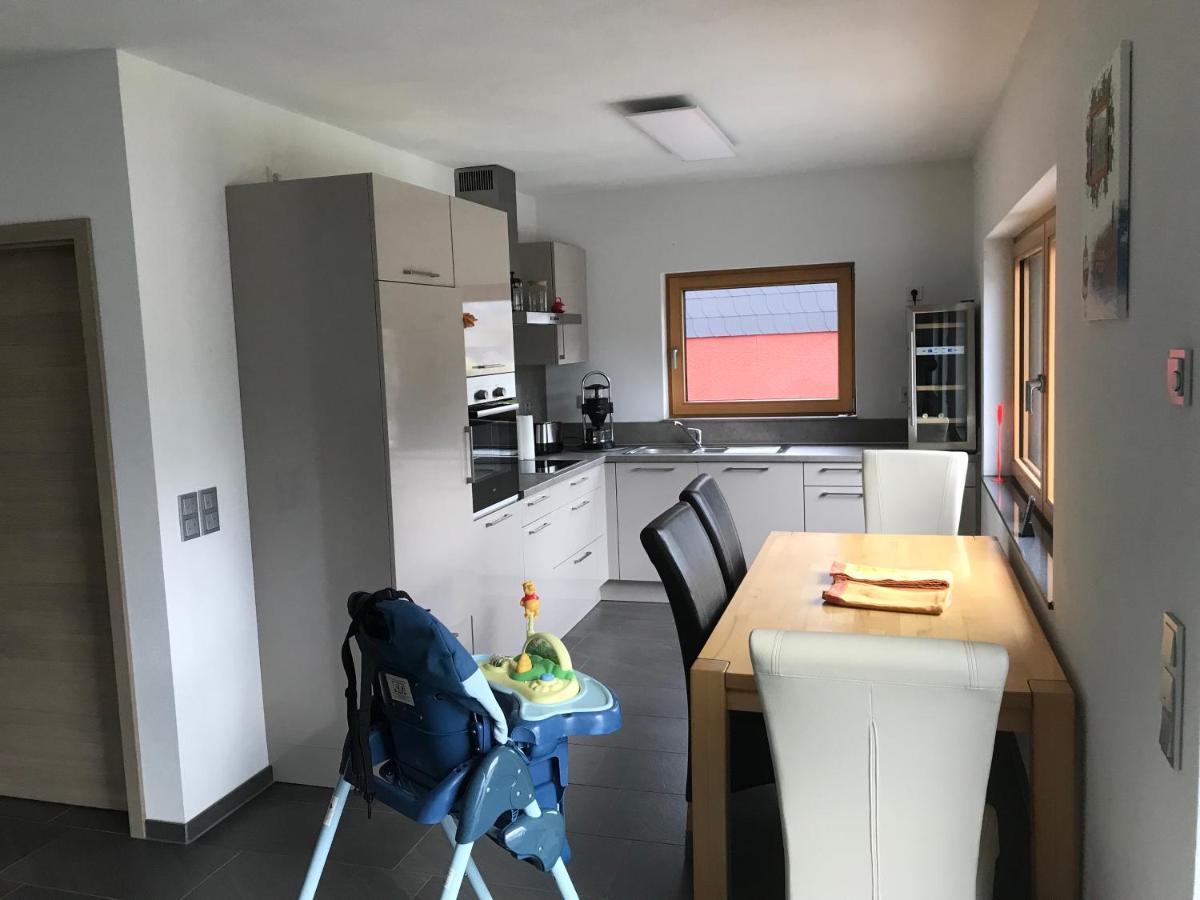 Ferienwohnung " Wein Unter Palmen " Neumagen-Dhron Extérieur photo